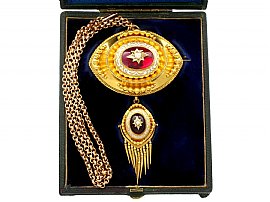 6.20ct Garnet, Pearl and Enamel, 18ct Yellow Gold Pendant / Brooch - Antique Circa 1880