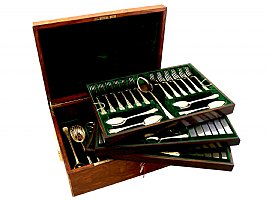 Sterling Silver Gilt Canteen of Cutlery for Twelve Persons - Antique (1901/1912)