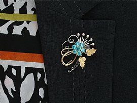 Vintage Zircon and Pearl Brooch Wearing Image