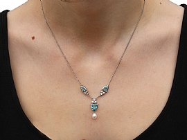 Aquamarine and Pearl Necklace Platinum