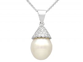 Pearl and Diamond Pendant White Gold