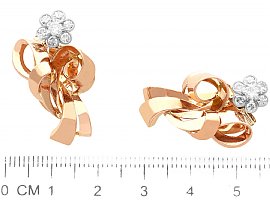 Floral Diamond Earrings Measurement