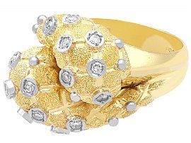 18k gold diamond ring close up