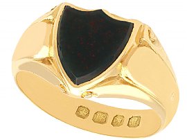 Bloodstone and 18 ct Yellow Gold Signet Ring - Antique Victorian