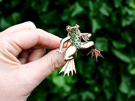 Vintage Frog Brooch 