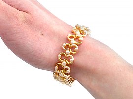 Gold Expandable Bracelet Antique Wearing Image