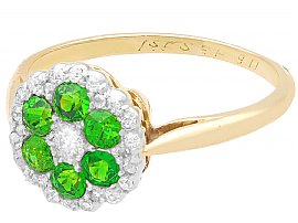  Emerald Flower Ring with Diamond