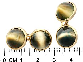 Measurement of Gold Cufflinks