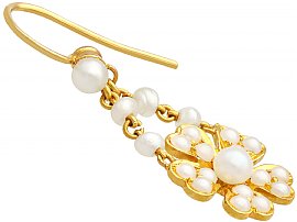 Drop Earrings with Pearls