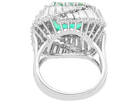 Large Ring with Diamonds