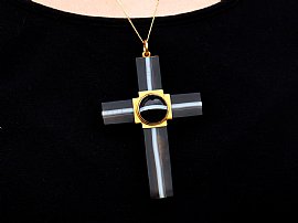 Wearing Image for Agate Cross Pendant