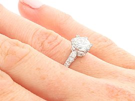 1930s Diamond Engagement Ring On hand 