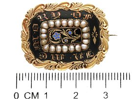 Mourning Brooch with Pearls Size