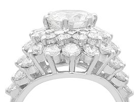 White Gold Cluster Diamond Ring For sale 