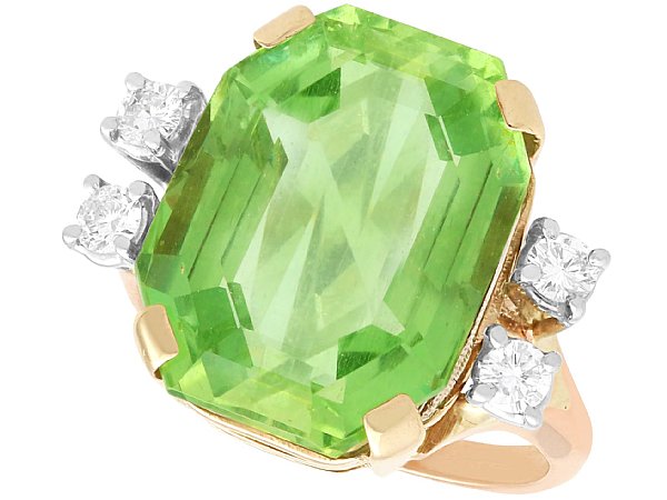 Green Beryl Ring with Diamonds