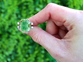 Beryl Ring with Diamonds