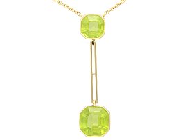 Antique 5.97ct Peridot Drop Pendant in Yellow Gold