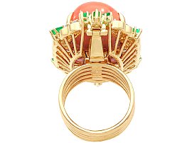 Coral Ring in Gold Vintage