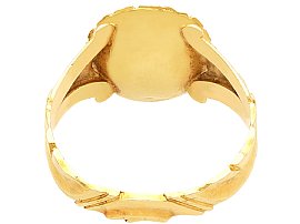 Antique Victorian Garnet Ring in Yellow Gold