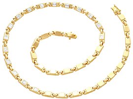 18ct Yellow Gold Multi Diamond Necklace for Sale