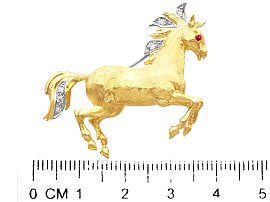 Yellow Gold and Diamond Horse Brooch Size