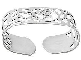 Set of 18 Silver Napkin Rings