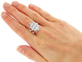 18k White Gold Diamond Ring Wearing