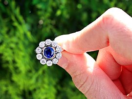 1950s Blue Sapphire Ring in White Gold Outside