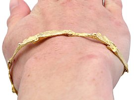 Lapponia Gold Bracelet Wearing