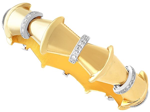 Art Deco Style Bangle in Gold with Diamonds