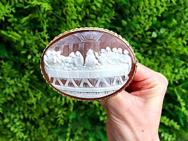 Last Supper Cameo Brooch in Gold Outside 