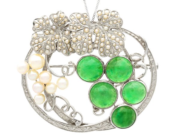 Vintage Chrysoprase and Pearl Brooch