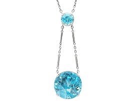 22.50ct Zircon and 18ct White Gold Pendant - Antique Circa 1925