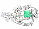 3.19 ct Emerald, 4.38 ct Diamond and Pearl, 18 ct White Gold Brooch - Antique Circa 1920
