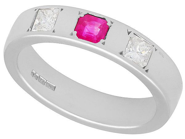Diamond and Ruby Ring in 18 ct White Gold