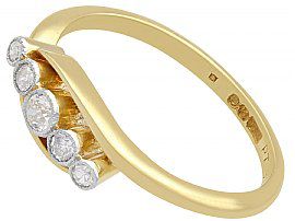 Antique 5 Stone Diamond Twist Ring in Yellow Gold