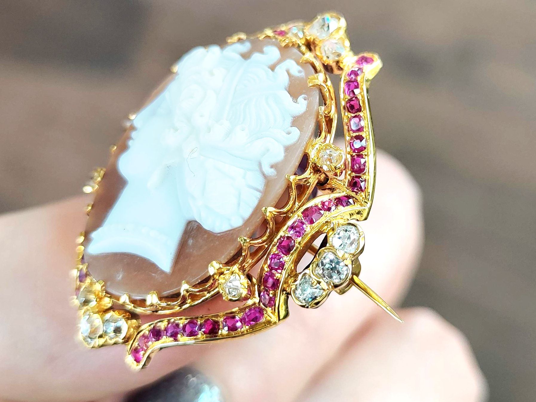 Shop Cameo Brooches